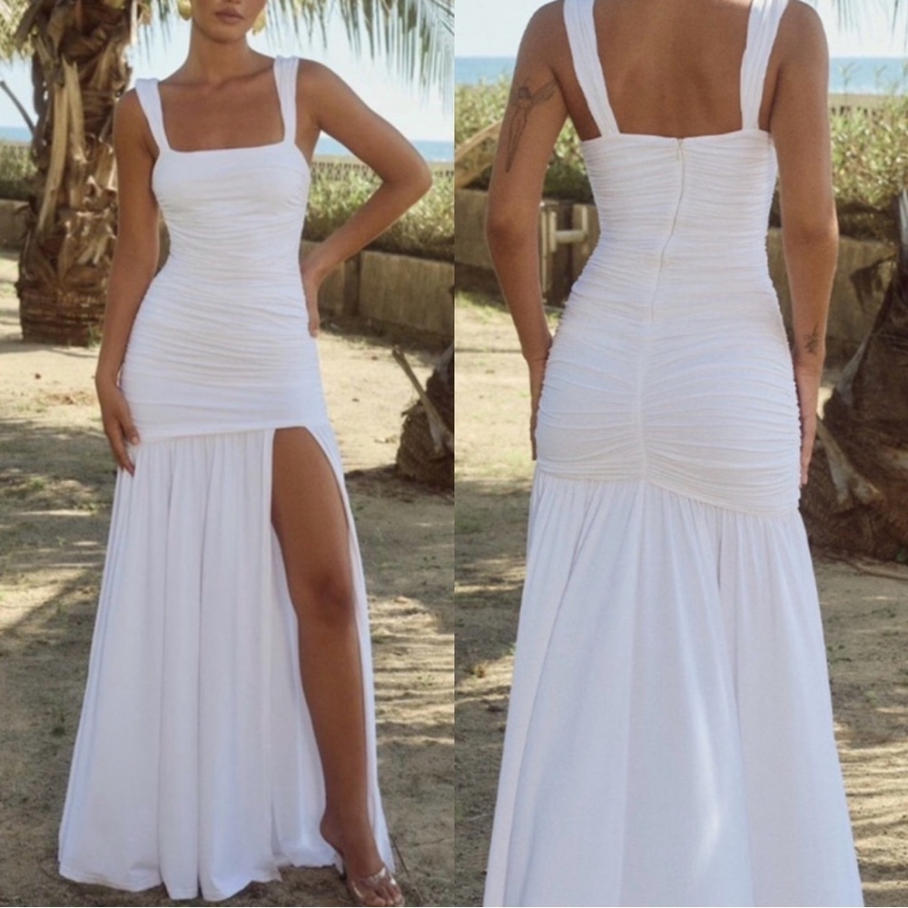Runaway The Label Carly White Ruched Maxi Dress Slit Sz XS